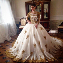 2020 Luxury Gold Lace Appliques Long Sleeve Muslim Wedding Dresses Princess Ball Gowns Arabic Vintage Wedding gown 2024 - buy cheap