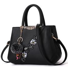 2019 verão moda feminina pu bolsas de ombro de couro bolsa de mão com alça superior de flor bolsa crossbody mensageiro bolsa com pom pom 2024 - compre barato