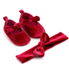 Милая обувь для новорожденных девочек, золотистая бархатная обувь для начинающих ходить, детская обувь + повязка на голову, обувь с мягкой подошвой, обувь для начинающих ходить 2024 - купить недорого