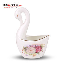 Pequeno cisne lindo utensílio de mesa floral de porcelana para colocar uma colher grande de mesa é bonito e prático 2024 - compre barato