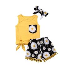 Повседневная желтая футболка без рукавов для маленьких девочек; комбинезон с цветочным принтом; штаны; шорты; комплект одежды; головной убор 2024 - купить недорого