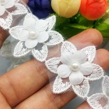 Tela de algodón blanca con diseño de flores para bordado, cordón de encaje para boda, apliques bordados, costura artesanal, decoración para vestido de bebé, 50 Uds. 2024 - compra barato