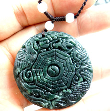 Collar con amuleto tallado a mano, piedra verde y negra natural china, estatua de loto de murciélago, 47x47MM, venta al por mayor 2024 - compra barato