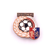 Manufacturer custom football badge 2D3D zinc alloy pin badges 2024 - buy cheap