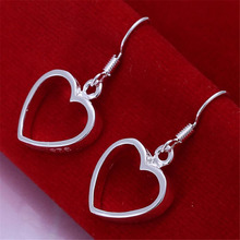 Beautiful heart-shaped  silver color earrings hot selling fashion jewelry 2024 - buy cheap