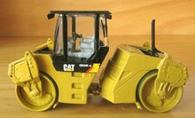 Diecast Toy Model DM 1:50 Caterpillar Cat CB-534D XW Asphalt Compactor Roller Engineering Machinery 55132 for Gift,Decoration 2024 - buy cheap