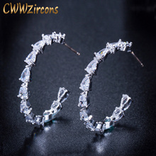 Новинка 2020, модные брендовые ювелирные изделия cwwzircon, полукруглые серьги-кольца с белыми фианитами и кристаллами для женщин CZ152 2024 - купить недорого