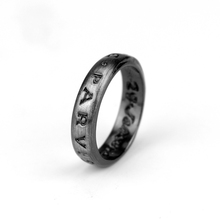 Legal uncharted 4-um ladrão final nathan drake "sic parvis magna" liga de metal anéis de casamento para homens mulher mover jóias 2024 - compre barato