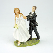 Figura de resina para el novio y la novia, decoración para tarta de boda, suministros para fiestas y vestidos 2024 - compra barato