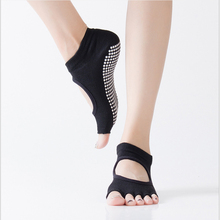 SPORTS Women Anti Slip Bandage Cotton Yoga Socks Ladies Ventilation Pilates Ballet and yoga Five Fingers socks 2024 - buy cheap