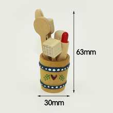 Mini cozinha de madeira utensílios de cozinha simulação colher pá modelo brinquedo para casa boneca decoração 1/12 dollhouse acessórios em miniatura 2024 - compre barato