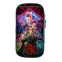 Estuche de lápices Stranger Things 3 para niños, niñas y estudiantes, bolso bonito de alta calidad, papelería de moda, novedad de 2019 2024 - compra barato