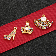 Zhukou pingente de coroa de salto alto, pingente de coroa para colar de jóias modelo de acessórios de brinco: vs452 2024 - compre barato