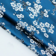 Tela de seda satinada para patchwork, vestido de novia, tapicería, sofá, colección de recortes por metro, flor de ciruelo índigo, nueva moda 2024 - compra barato