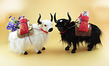 a pair of simulation white and black yak toy lifelike handicraft prop yak model gift about 28x12x27cm 2024 - buy cheap