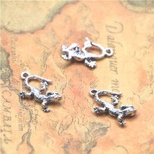 25pcs/lot Gecko charm Antique Tibetan silver tone Animal gecko Charms Pendant 14x21x3mm 2024 - buy cheap