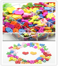 Botão de madeira colorida costura roupas desenhos animados botões decoração/artesanato/scrapbooking acessórios 200 pçs frete grátis 2024 - compre barato