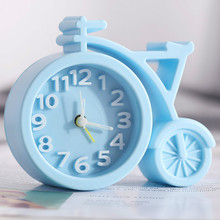 Reloj despertador pequeño de dibujos animados para niños y estudiantes, adorno de regalo para el hogar, de plástico, con una sola cara 2024 - compra barato