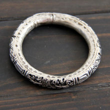 Pulsera de plata Miao de colección China, hecha a mano, círculo popular, tallado de plata Miao 2024 - compra barato