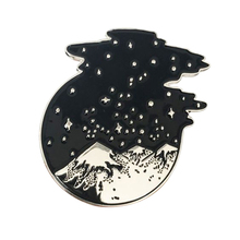 Горный Звездный ночной значок, воющая брошь в виде волка, природа, пейзаж, булавка 2024 - купить недорого