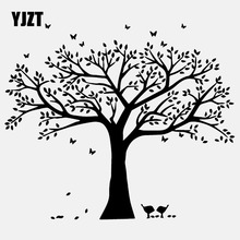 YJZT 19 см * 16,9 см автомобильный стикер дерево плюс бабочки окна автомобиля виниловая наклейка черный/серебристый C24-0262 2024 - купить недорого