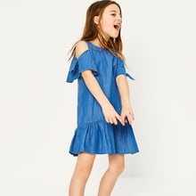 Vestido infantil, novo vestido estilo europeu e americano, ombro de palavra, vestido de menina, jeans, princesa, vestido sem alças 2024 - compre barato