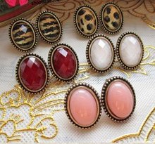 Модные горячие продажи новый стиль винтажные красочные драгоценные камни благородные женские серьги-гвоздики из сплава E49 2024 - купить недорого