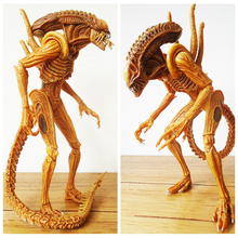 NECA-figura de acción de Alien vs Predator, muñeco de juguete de 18cm, con mumugre, Alien 2024 - compra barato