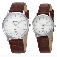 WOONUN más famoso de la marca de lujo de los amantes de los relojes correa de cuero de diamantes de imitación de cuarzo juego de relojes para parejas pareja de moda relojes para los amantes 2024 - compra barato