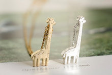 Модные маленькие жемчужное ожерелье с жирафом 2024 - купить недорого