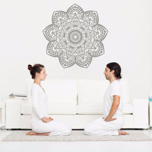 Mandala decalque da parede removível vinil om sinal adesivo de parede yoga estúdio arte mural decoração para casa boêmio arte mtl16 2024 - compre barato