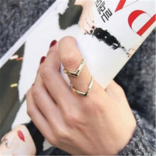 Очаровательные Модные женские кольца золотые Серебристые двойные линии V кольца для женщин Простые геометрические Регулируемые кольца из сплава индийские ювелирные изделия 2024 - купить недорого