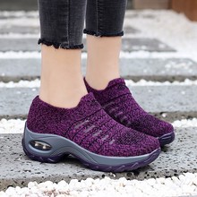 Zapatillas tipo calcetín para mujer, zapatos planos con plataforma antideslizantes, de malla transpirable, para caminar, Primavera/otoño 2024 - compra barato