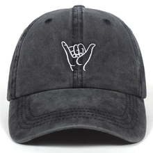 2019 New finger embroidery cap outdoor leisure Washed Baseball Caps Adjustable Hip Hop hat  100%Cotton Women Man  hats 2024 - купить недорого