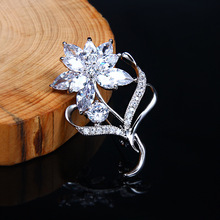 LADYCHIC Exquisite Silver Color Shining Crystal Brooches Pin for Women Wedding Cute Bouquet Brooch Christmas Jewelry Gift LH1014 2024 - buy cheap