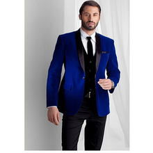 Новый Модный Королевский синий бархатный пиджак смокинги для жениха черный отворот Лучший мужской костюм для выпускного вечера мужские костюмы смокинги (пиджак + брюки + жилет) 2024 - купить недорого