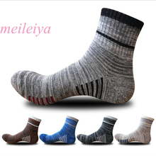 MEI LEI YA 5 Pair / Bag High Quality Men's Cotton Socks New Men's Socks Soles Thickening Casual Socks 5 Colors Medium Tube Socks 2024 - buy cheap