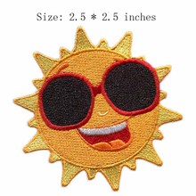 Parche bordado Sunshine de 2,5 "de ancho, parche para gafas, autoadhesivo, sonriente 2024 - compra barato