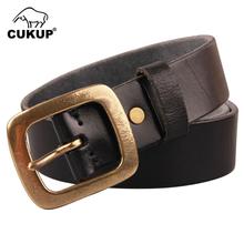 CUKUP-cinturones de cuero de vaca de alta calidad para hombre, hebilla de Pin de latón, estilo Retro único, cinturón de Metal, accesorios 2018 NCK451 2024 - compra barato