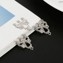 50 peças rodio triângulo filigrana envoltório flor conectores de metal artesanato presente decoração diy jóias 2024 - compre barato
