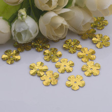 500pcs/lot Flower Sequins 14mm PVC Decoration Sewing DIY Wedding Craft Scrapbook For Clothing Laser Gold 2024 - buy cheap