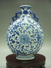 Elaborate Antique collection, handmade Chinese blue and white porcelain vase 2024 - buy cheap