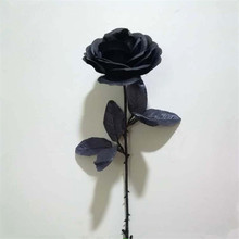 Flores artificiales de seda para decoración del hogar, ramo de Rosas Negras de imitación para Halloween, una sola rama, decoración del banquete de boda 2024 - compra barato