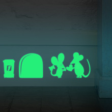 Pegatinas fluorescentes de agujero de corazón de ratón para pared, adhesivos removibles que brillan en la oscuridad para habitación de niños, murales de pared 2024 - compra barato