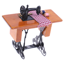 Wooden Dollhouse Miniature Furniture Families Vintage Miniature Sewing Machine With Cloth for 1/12 Scale Dollhouse Decoration 2024 - buy cheap