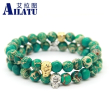 Новый дизайн украшений Ailatu мужские браслеты 8 мм зеленый морской камень из осадочной породы Мужские t каменные бусины бронзовый браслет с черепом 2024 - купить недорого