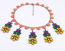 Collar de flores coloridas Vintage para mujer, joyería Bohemia grande a la moda, accesorios 2024 - compra barato