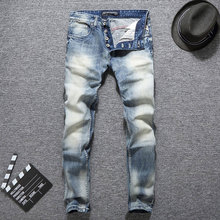 Итальянские винтажные стильные модные мужские джинсы светло-голубые облегающие эластичные рваные джинсы мужские классические джинсовые брюки на пуговицах джинсы в стиле хип-хоп 2024 - купить недорого