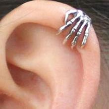 Unisex Punk Ear Clip Simple Design Silver Color Skeleton Finger Hand Ear Cuff Stainless Steel Round Earring Ear Stud New Arrival 2024 - buy cheap