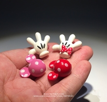 Disney-Conjunto de figuras de acción de Mickey Mouse y Minnie para niños, set de 4 unids/set de 2cm de PVC, accesorios de figuras de acción, juguete para regalar a los niños 2024 - compra barato